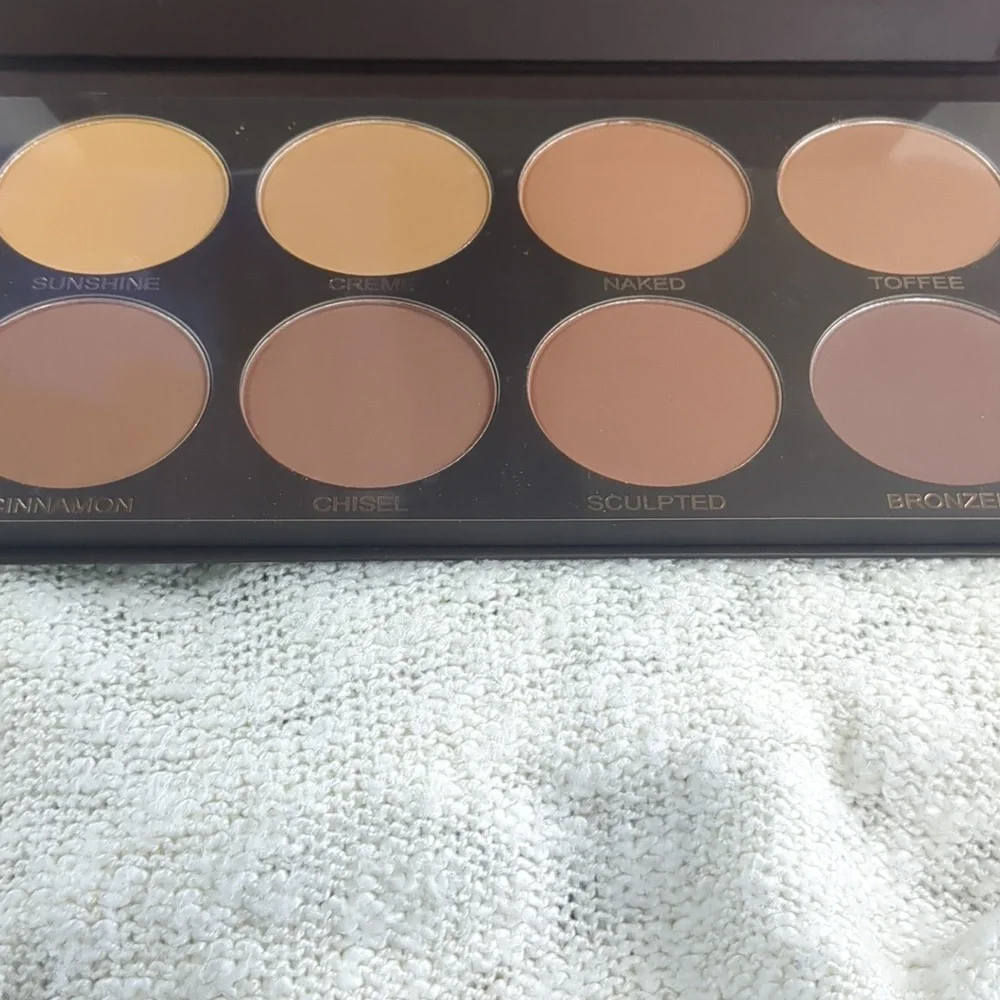 KAB Vol II Cosmetics Contour Palette, 8x 40g/1.4oz